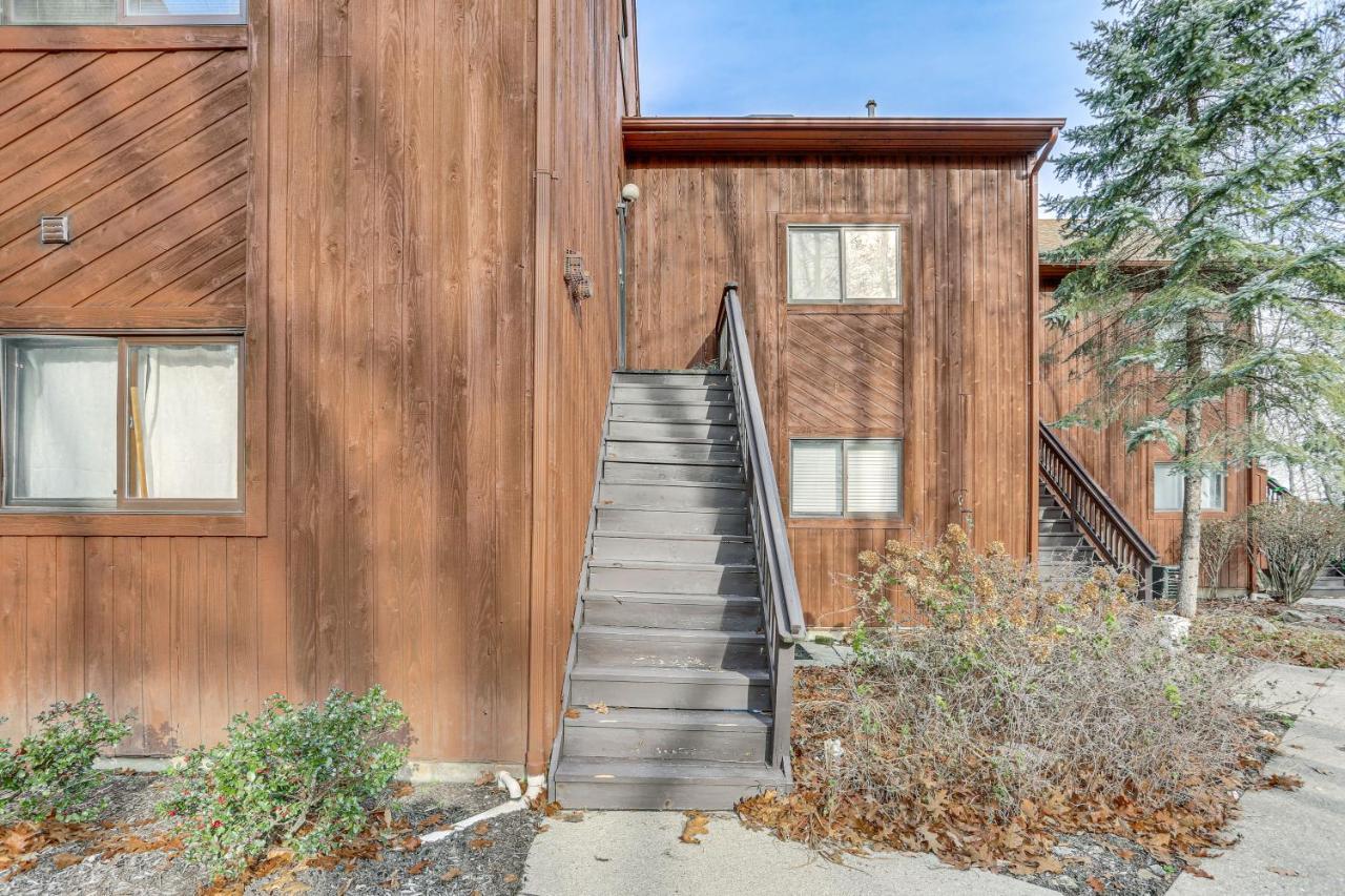 Vernon Township Condo With Balcony Near Ski Lifts! Exterior photo