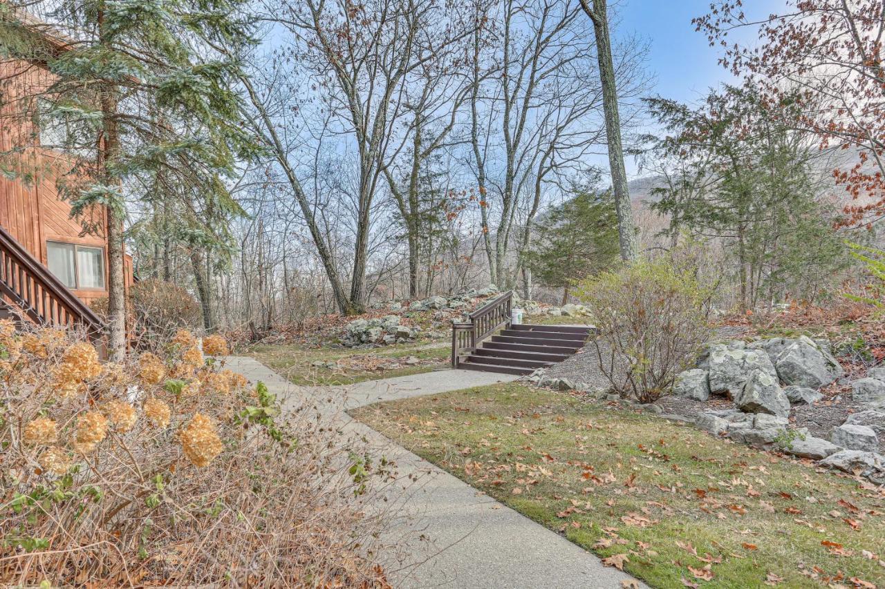 Vernon Township Condo With Balcony Near Ski Lifts! Exterior photo